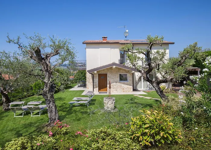 Вілла Lisi With Pool *