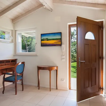 Villa Lisi With Pool *