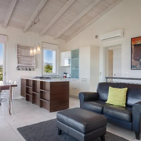 Lisi With Pool Bardolino