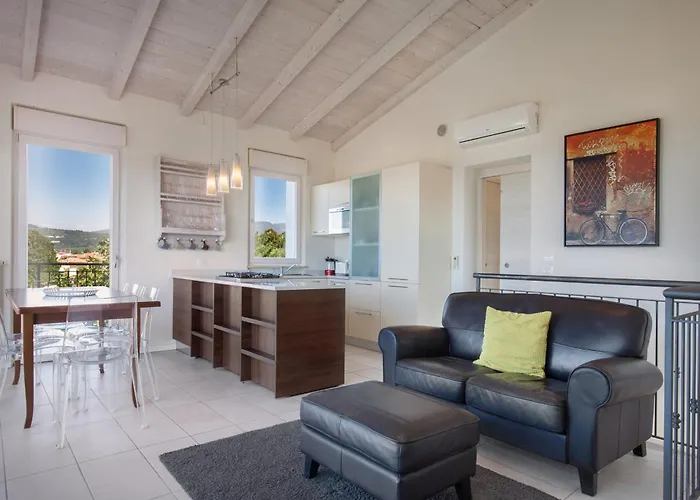 Lisi With Pool Бардолино