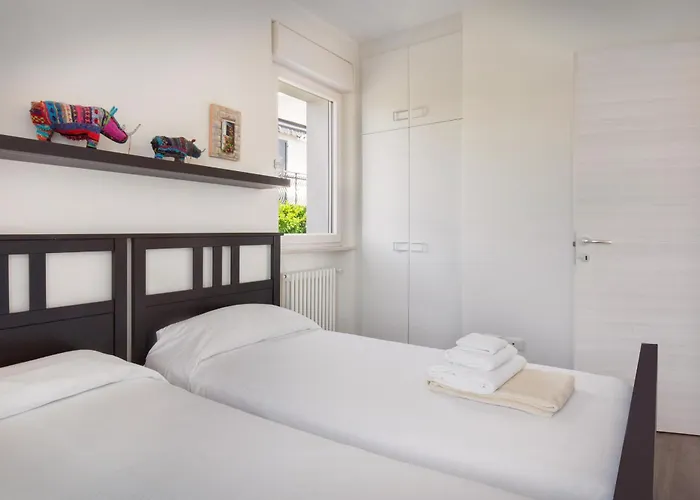 Lisi With Pool Вилла Бардолино