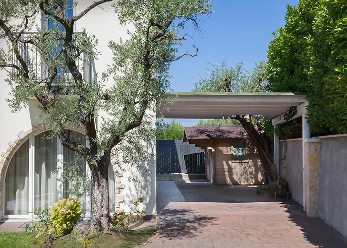 Вилла Lisi With Pool