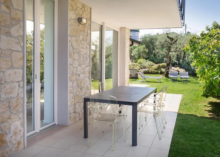 Lisi With Pool Вилла *